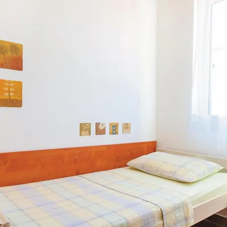 Tatil Evi Pet Friendly In Okrug Donji With Wifi