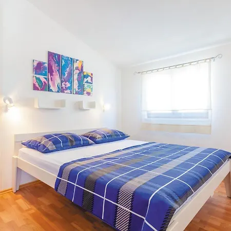 Pet Friendly In Okrug Donji With Wifi Tatil Evi Donji Okrug (Ciovo)